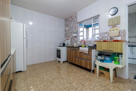 Casa para alugar com 200m², 3 quartos e 2 vagas Casa para alugar com 200m², 3 quartos e 2 vagasCozinha