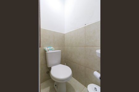 Sala - Lavabo de casa para alugar com 3 quartos, 200m² em Parque do Lago, São Paulo