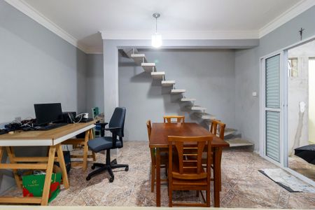 Sala de casa para alugar com 3 quartos, 200m² em Parque do Lago, São Paulo