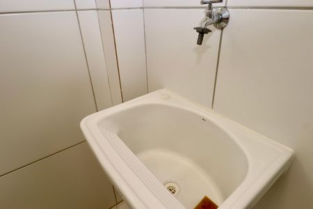 Apartamento para alugar com 70m², 2 quartos e 1 vagaÁrea de Serviço