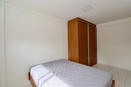 Quarto 2 de apartamento para alugar com 2 quartos, 70m² em Itapuã, Salvador