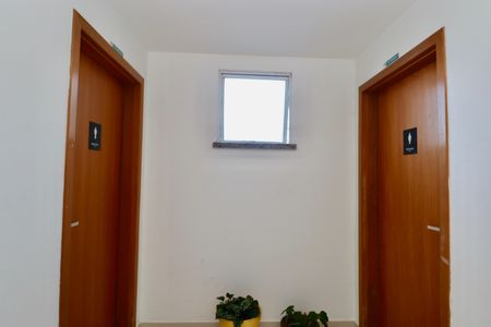 Apartamento para alugar com 70m², 2 quartos e 1 vagaBanheiros condomínio 