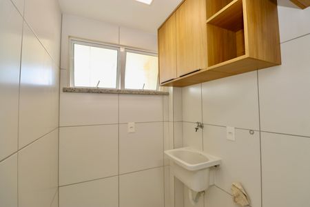 Apartamento para alugar com 70m², 2 quartos e 1 vagaÁrea de Serviço