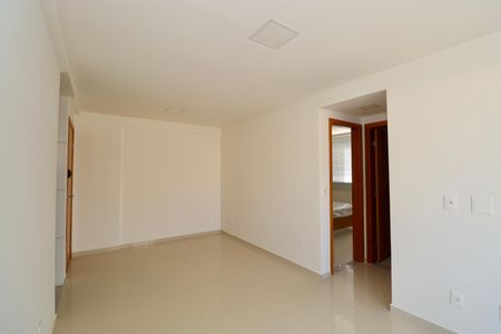 Apartamento para alugar com 70m², 2 quartos e 1 vagaSala