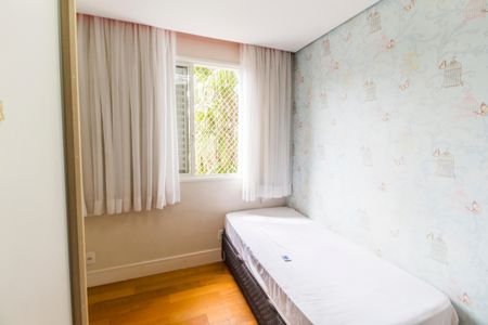Apartamento à venda com 96m², 3 quartos e 2 vagasQuarto 2