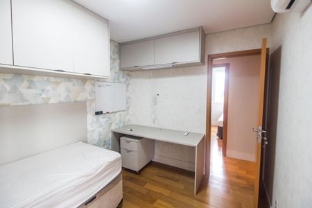 Apartamento à venda com 96m², 3 quartos e 2 vagasQuarto 3