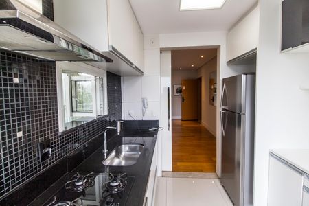 Apartamento à venda com 96m², 3 quartos e 2 vagasCozinha