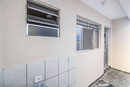 Casa para alugar com 45m², 1 quarto e 1 vagaÁrea de Serviço