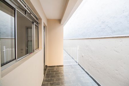 Casa para alugar com 45m², 1 quarto e 1 vagaÁrea de Serviço
