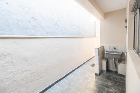 Casa para alugar com 45m², 1 quarto e 1 vagaÁrea de Serviço