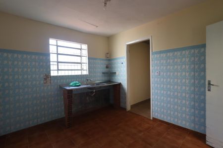 Casa para alugar com 200m², 2 quartos e 2 vagasCozinha