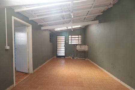 Casa para alugar com 200m², 2 quartos e 2 vagasÁrea de Serviço