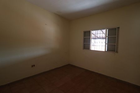 Casa para alugar com 200m², 2 quartos e 2 vagasQuarto 1