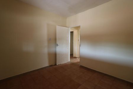 Casa para alugar com 200m², 2 quartos e 2 vagasQuarto 1