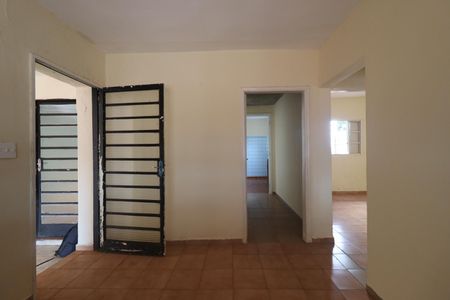 Casa para alugar com 200m², 2 quartos e 2 vagasSala