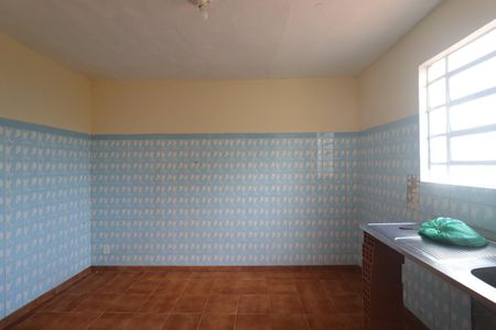 Casa para alugar com 200m², 2 quartos e 2 vagasCozinha