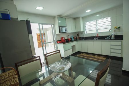 Casa para alugar com 170m², 3 quartos e 2 vagas