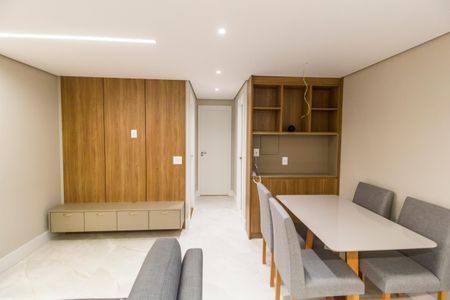 Apartamento para alugar com 60m², 2 quartos e 1 vagaSala 