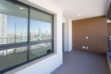Studio à venda com 34m², 1 quarto e sem vaga Studio à venda com 34m², 1 quarto e sem vagaVaranda