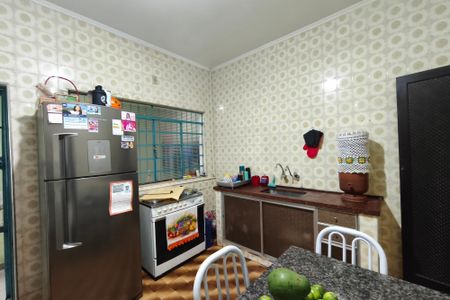 Casa à venda com 250m², 3 quartos e 4 vagas Casa à venda com 250m², 3 quartos e 4 vagasCozinha