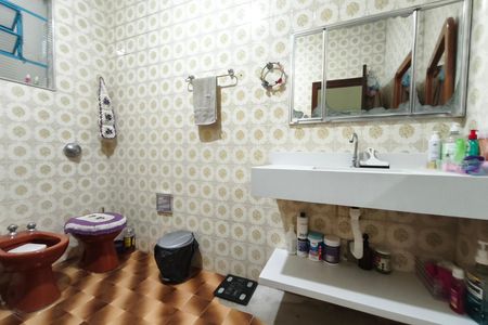 Casa à venda com 250m², 3 quartos e 4 vagas Casa à venda com 250m², 3 quartos e 4 vagasBanheiro