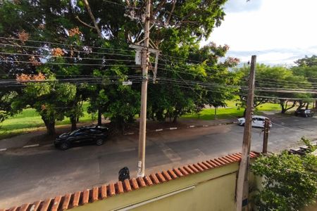 Vista de casa à venda com 3 quartos, 250m² em Jardim Carlos Lourenço, Campinas