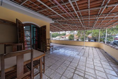 Casa para alugar com 200m², 3 quartos e sem vagaÁrea de Serviço e Área gourmet