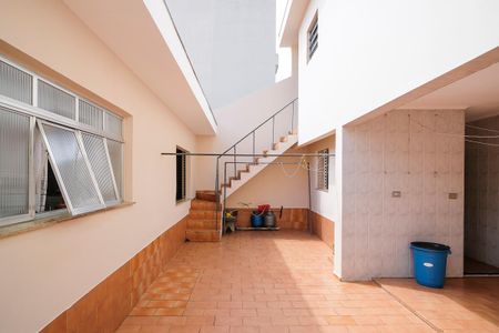 Casa à venda com 260m², 3 quartos e 2 vagasQuintal