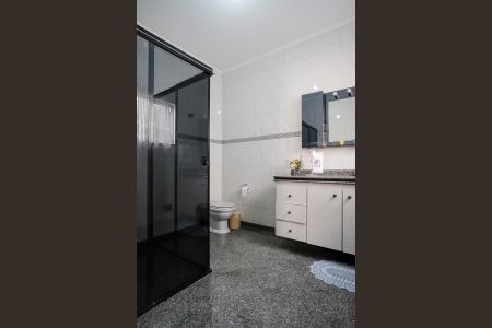 Casa à venda com 260m², 3 quartos e 2 vagasBanheiro social