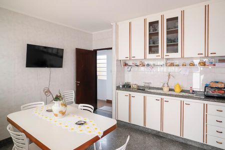 Casa à venda com 260m², 3 quartos e 2 vagasCozinha