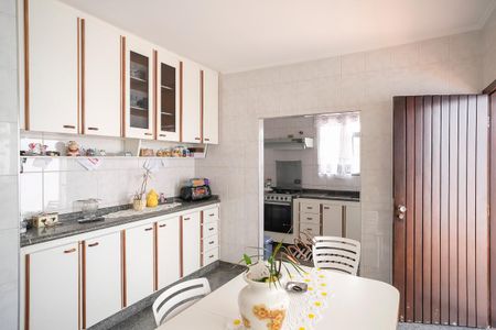 Casa à venda com 260m², 3 quartos e 2 vagasCozinha