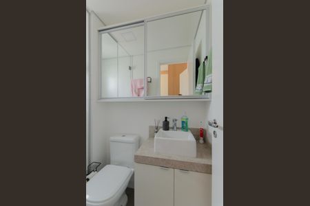 Apartamento à venda com 81m², 2 quartos e 2 vagasBanheiro da Suíte 1
