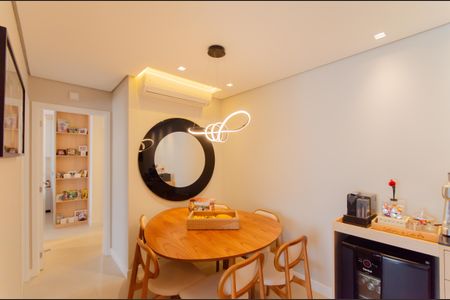 Apartamento à venda com 81m², 2 quartos e 2 vagasSala