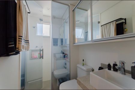 Apartamento à venda com 81m², 2 quartos e 2 vagasBanheiro da Suíte 2