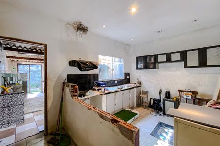 Casa à venda com 350m², 3 quartos e 2 vagasCozinha