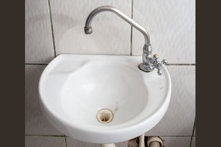 Banheiro de casa para alugar com 1 quarto, 20m² em Conceição, Diadema