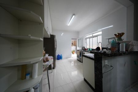 Casa à venda com 195m², 4 quartos e 2 vagasCozinha