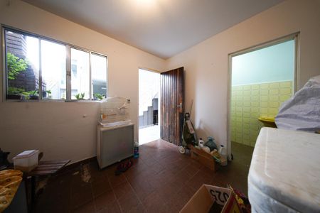 Casa à venda com 195m², 4 quartos e 2 vagasQuarto de Serviço