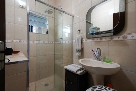 Casa à venda com 195m², 4 quartos e 2 vagasBanheiro da Suíte