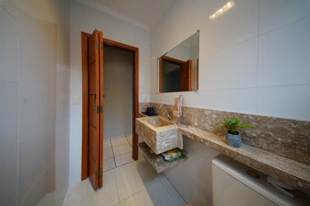 Casa à venda com 195m², 4 quartos e 2 vagasLavabo