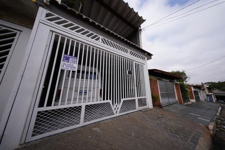 Casa à venda com 195m², 4 quartos e 2 vagasFachada