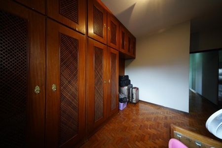 Casa à venda com 195m², 4 quartos e 2 vagasQuarto 1