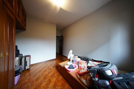 Casa à venda com 195m², 4 quartos e 2 vagasQuarto 1