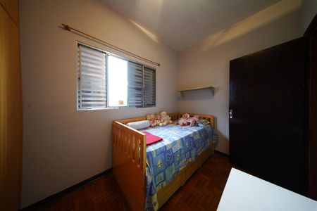 Casa à venda com 195m², 4 quartos e 2 vagasQuarto 2