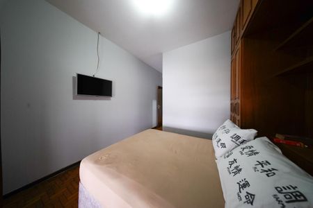 Casa à venda com 195m², 4 quartos e 2 vagasSuíte