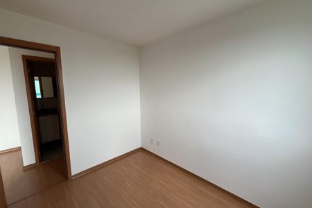 Quarto 1 de apartamento para alugar com 2 quartos, 52m² em Parque Sarapuí, Duque de Caxias