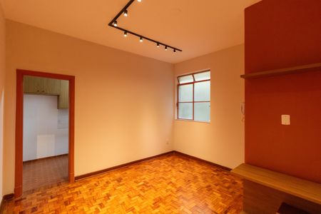 Salas de apartamento para alugar com 1 quarto, 59m² em Vila Lidia, Campinas