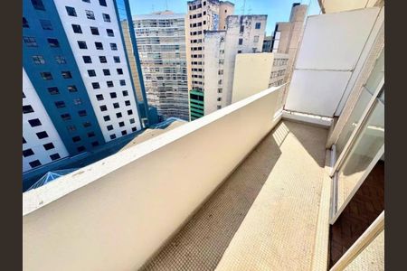 Apartamento à venda com 111m², 3 quartos e sem vagaFoto 03