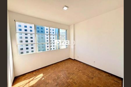 Apartamento à venda com 111m², 3 quartos e sem vagaFoto 05