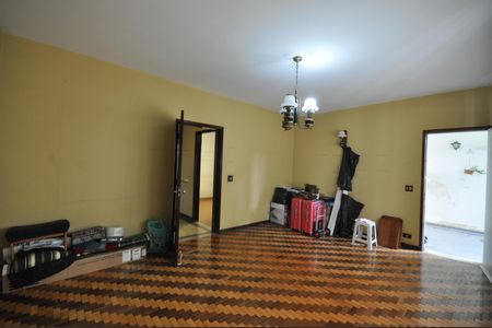 Sala de casa à venda com 4 quartos, 300m² em Jardim Leonor Mendes de Barros, São Paulo